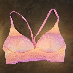 Victoria's Secret Body by Victoria Plunge Bra